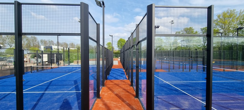 4 PadelFactory Pro padelbanen bij Bent Sports in Zevenaar