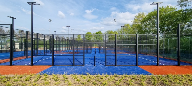 4 PadelFactory Pro padelbanen bij Bent Sports in Zevenaar