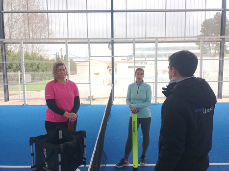 " het voelt als een kamp van koningsbrugge voor padel "

Hard werken, grote stappen maken en tussendoor genieten van de Spaanse cultuur.
