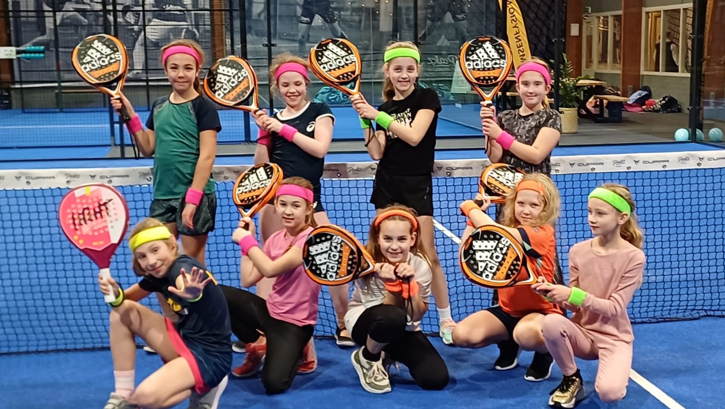 Logo 🎉 Kids Games bij Peakz🎾